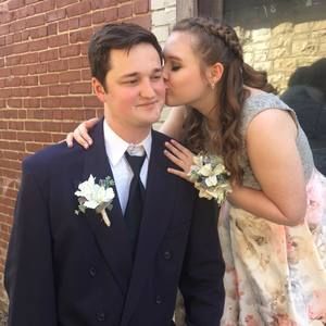 Meet your Posher, Ella